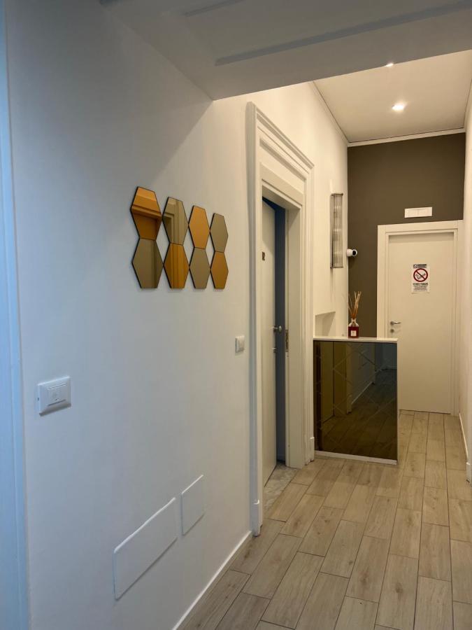 La Piazza Suite Nápoles Exterior foto